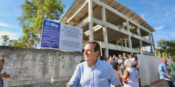 Paes anuncia a construção de mais 4 escolas na Zona Oeste