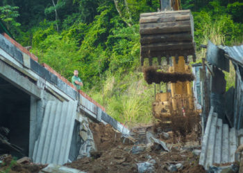 Operação da Prefeitura faz a demolição de seis construções irregulares no Itanhangá