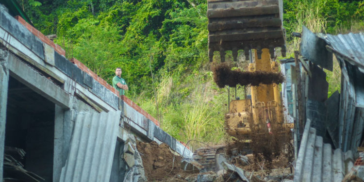 Na operação no Itanhangá foram demolidas seis construções irregulares - Prefeitura do Rio