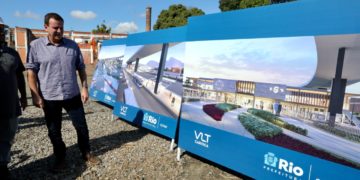 Paes acompanha o início das obras do Terminal Intermodal Gentileza