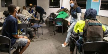 Prefeitura do Rio acolhe mais de 10 mil moradores em situação de rua em operação especial de frio