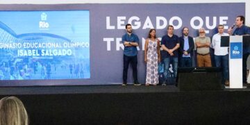 Paes anuncia transformação da arena olímpica em escola municipal