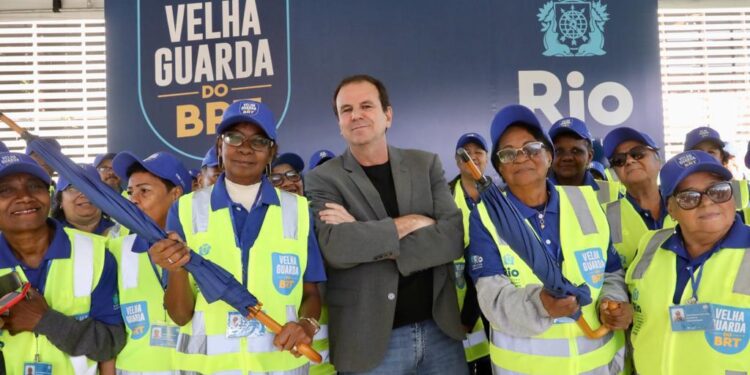 Prefeito Eduardo Paes lança o projeto Velha Guarda do BRT.