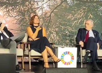 Paes dá “volta ao mundo” em 4 dias em missão de reerguer Galeão e trazer investimentos para o Rio