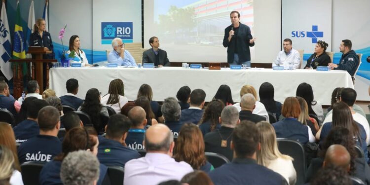 Prefeito Eduardo Paes assina contrato para modernizações nas instalações do Complexo Hospitalar Souza Aguiar