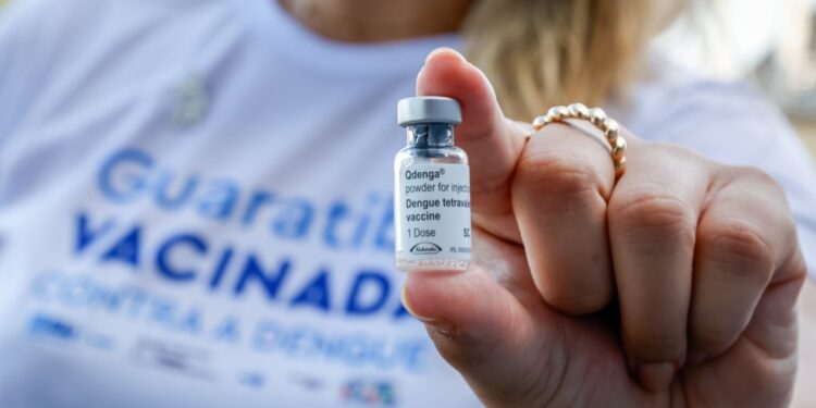A vacina contra a dengue será testada em pessoas de 18 a 40 anos - Edu Kapps/Prefeitura do Rio