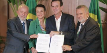 Paes e Lula assinam mais financiamentos pro Rio: R$1 bilhão para infraestrutura e BRT