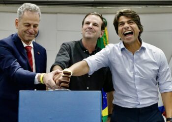 Gestão Paes: Flamengo oficializa compra de terreno para estádio em leilão