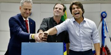 Gestão Paes: Flamengo oficializa compra de terreno para estádio em leilão
