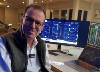 Paes anuncia abertura da Bolsa de Valores do Rio de Janeiro