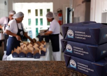Prefeitura já distribuiu 2,4 mil toneladas de alimentos em suas cozinhas comunitárias